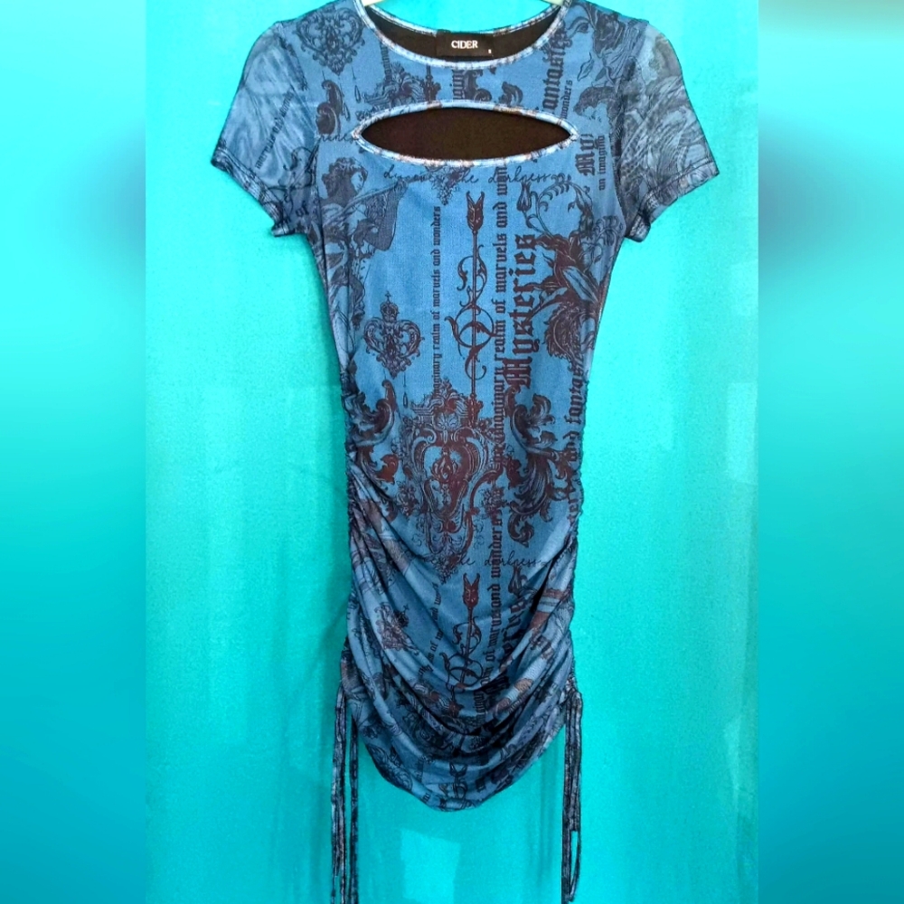 Cider Conversational/Graphic Cut~Out Mini Dress~Women's Size Small